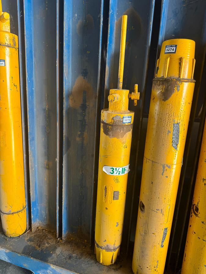 Used Hydraulic Actuator / Cylinder 3'' IF Connection