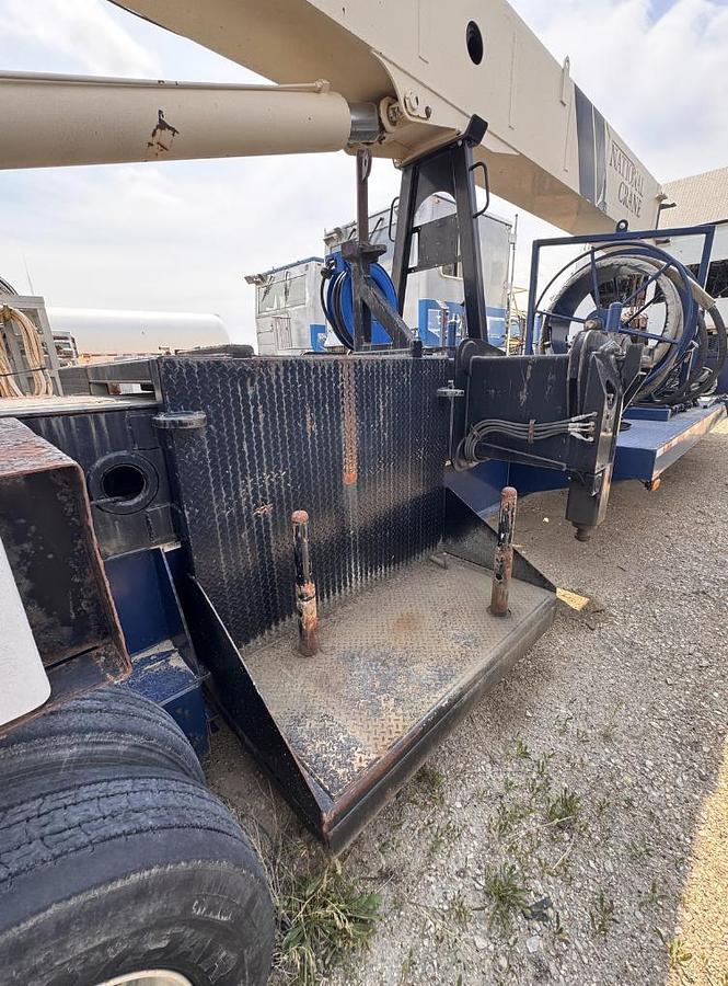 Used 2008 National 1800 Series 40 Ton Crane Trailer
