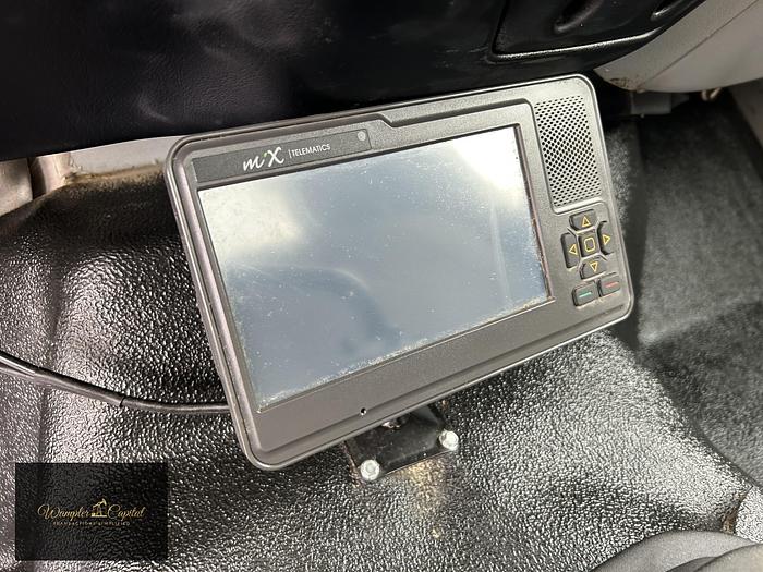 Used 2006 Ford F650 Flatbed Truck Service Truck - Clean Truck!