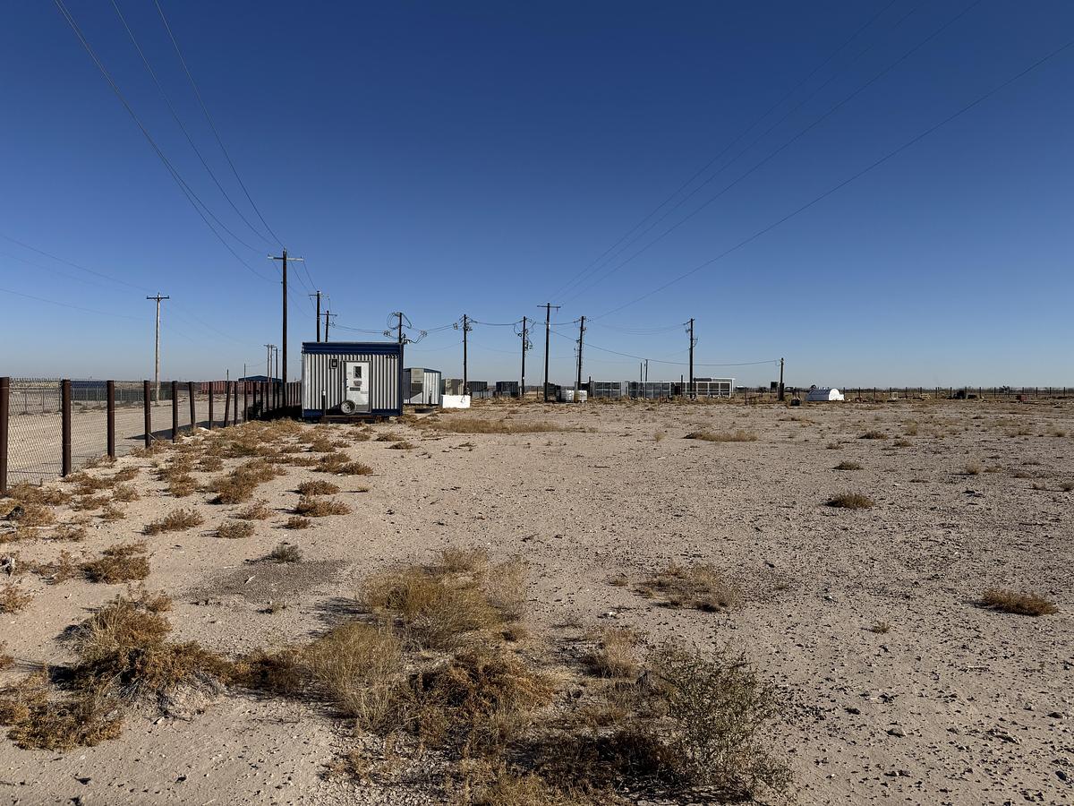 Used REAL ESTATE - 5 ACRES - PECOS, TEXAS