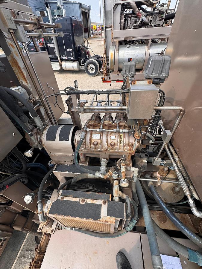 Used 2006 Aspen 42ft Tri-Axle Drop Deck Non-Fired Nitrogen Pumping Trailer