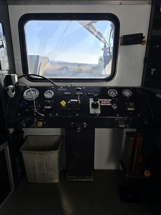 Used 2013 Peterbilt Extreme Wireline Truck