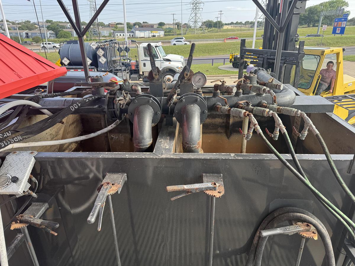 Used 2018 Nov Rolligon Chemical Mixing Unit Big Tex
