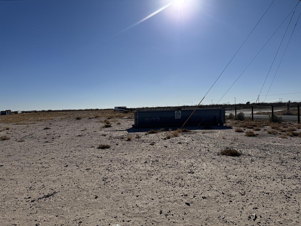 Used REAL ESTATE - 5 ACRES - PECOS, TEXAS