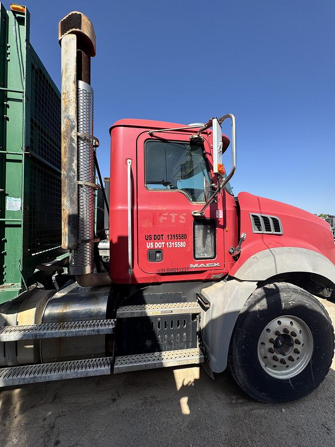 Used 2009 Mack GU817 High-Pressure Frac Pump Truck