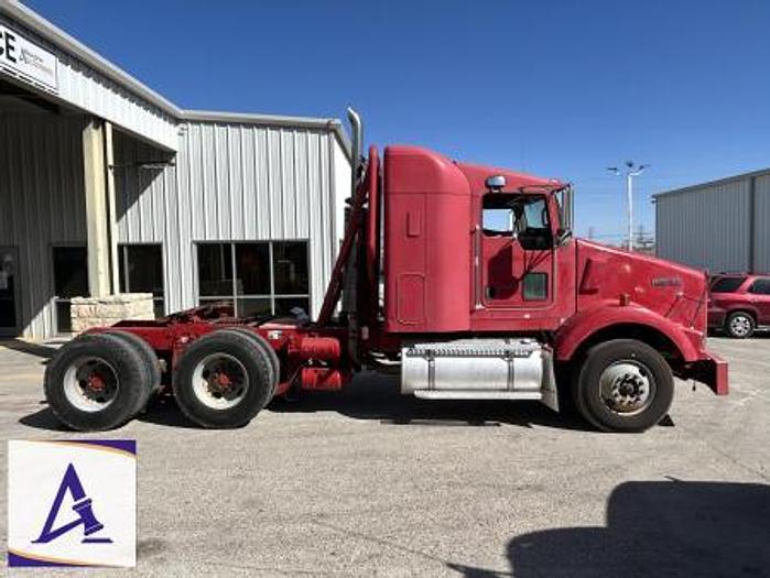 Used 2007 Kenworth T800 Truck Tractor with Only 55,866 Miles!