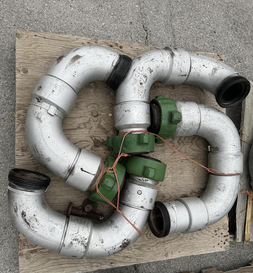 Used (16) 4" Fig. 1002 Chicksans