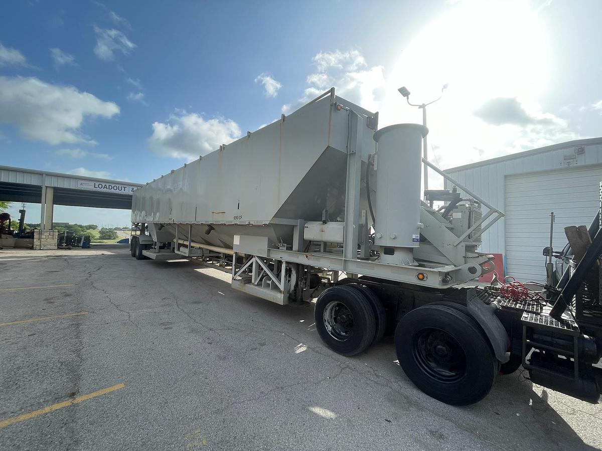 Used 2011 Appco FS-40 Bulk Sand Storage Trailer