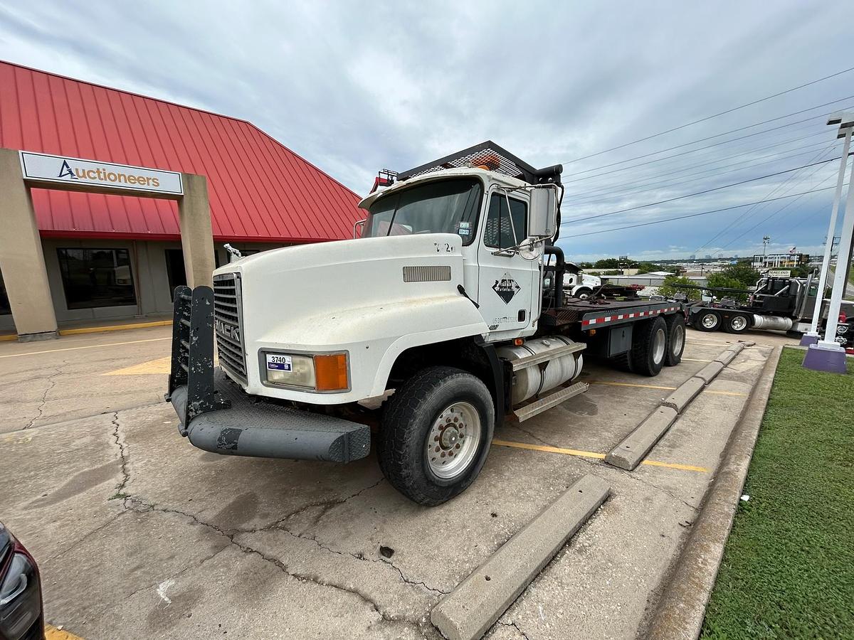 Used 1999 Mack CH613 60K Mech T/AWINCH Truck