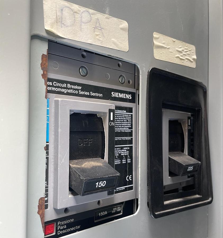 Used Siemens Electrical Distribution Panel
