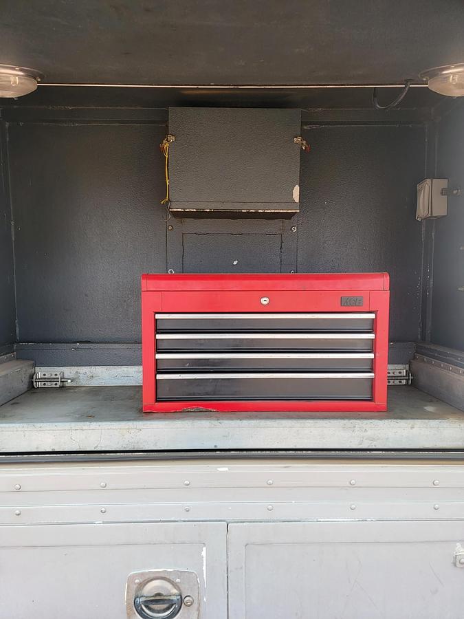 Used 2013 Peterbilt Extreme Wireline Truck