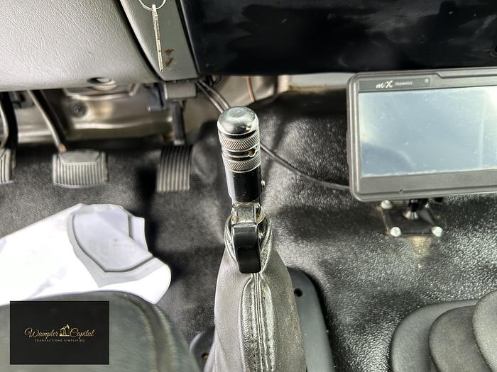 Used 2006 Ford F650 Flatbed Truck Service Truck - Clean Truck!