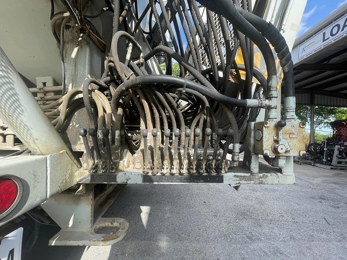 Used 2011 Appco FS-40 Bulk Sand Storage Trailer