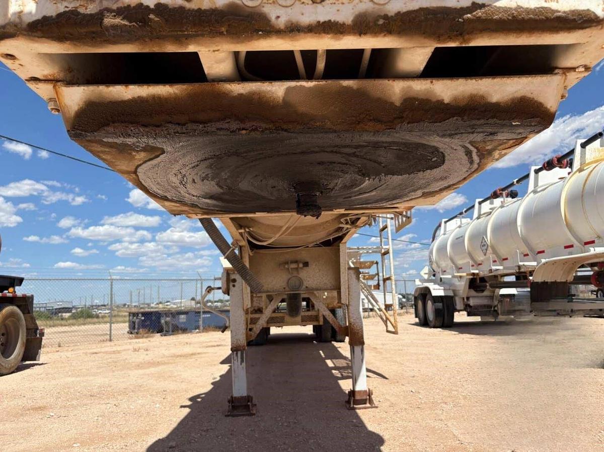 Used 2012 Overland Tank 10,000GAL 3-Compartment Acid Transport Trailer