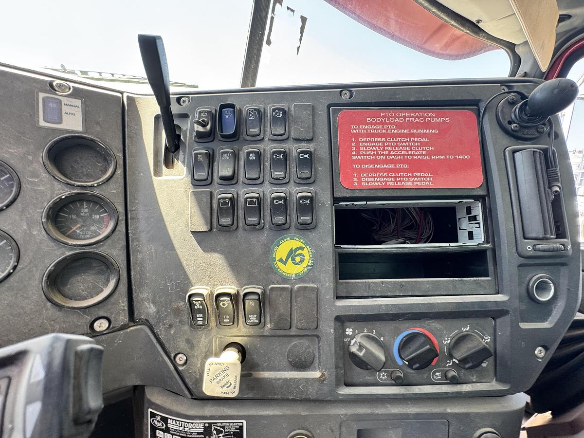 Used 2010 Mack High-Pressure Frac Pump Truck - GU820
