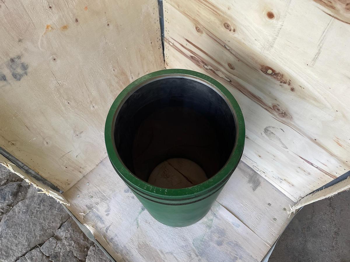 Used (7) OILWELL A1700/1400 PT Chrome Pump Liners (UNUSED) - (6) 07-1/4" & (1) 7-1/2"