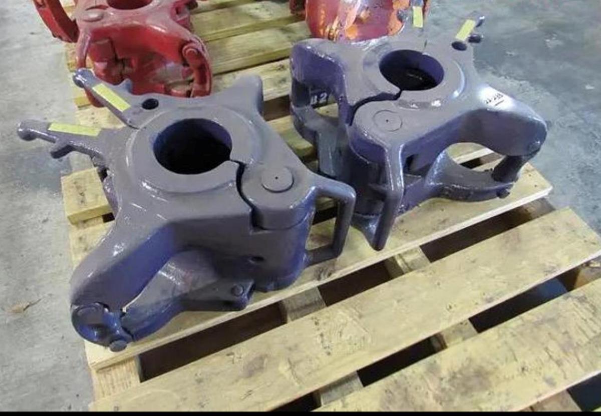 Used BJ 250-Ton 5-1/2" CL Casing Elevators