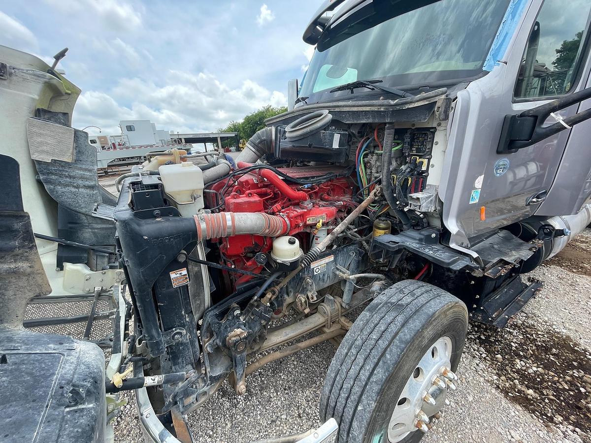 Used 2015 Peterbilt 579 6x4 Sleeper Truck Tractor