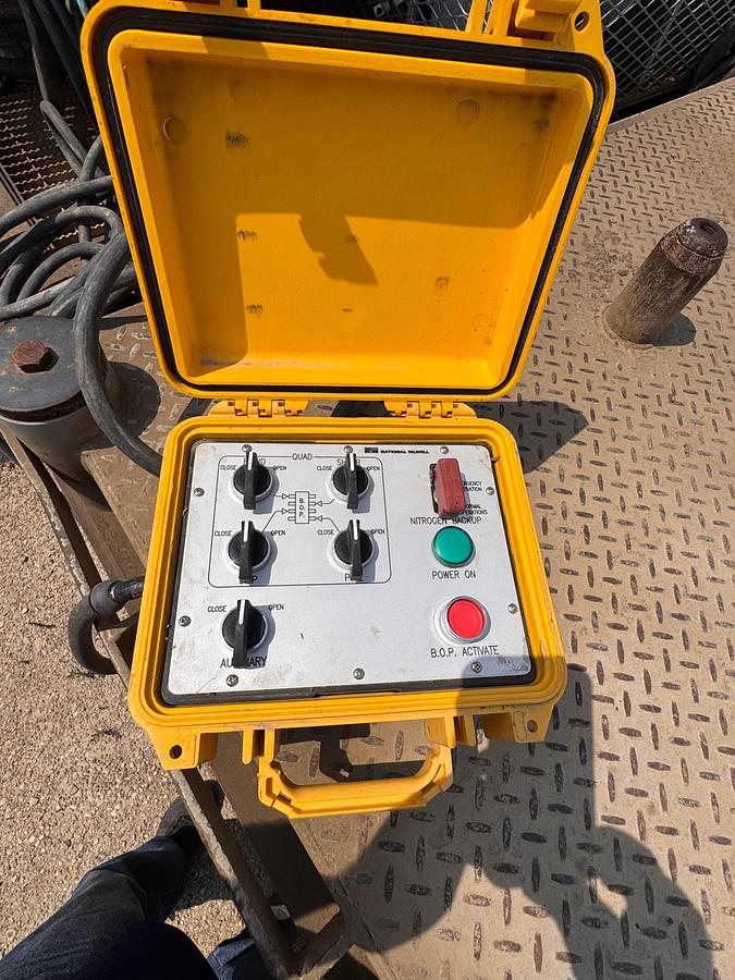 Used 2008 NOV HydraRig Coil Tubing Support Trailer - BOP Remote Control - Hose Reels