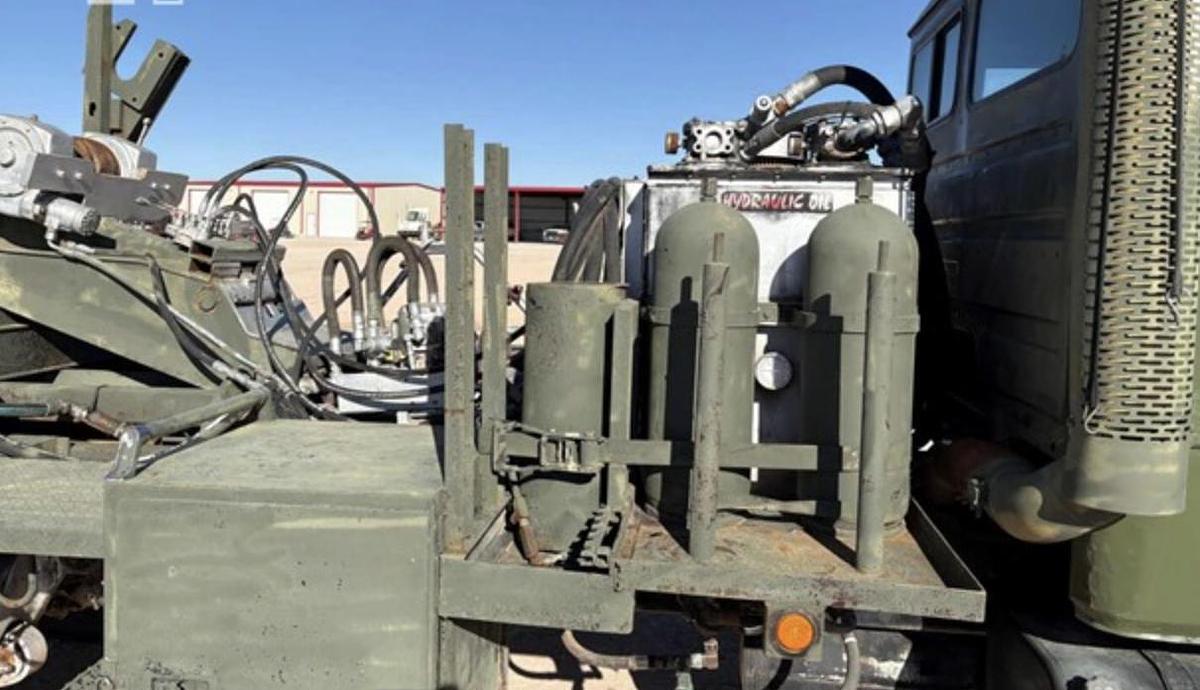 Used 2001 Freightliner FL-70 Mobile Hydraulic Power Pack Truck