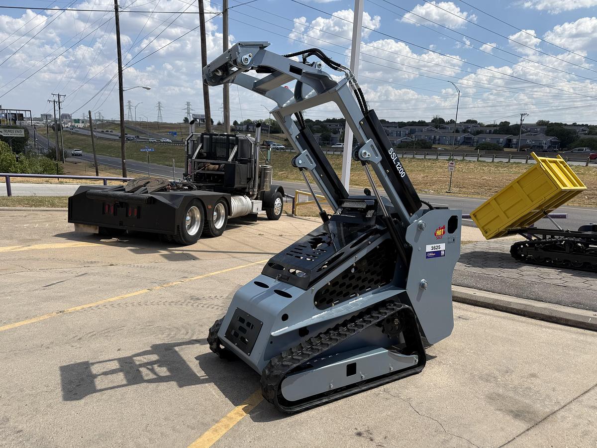 Used (2) 2026 Sdlanch SSL1200 Skid Steer - BRAND NEW!