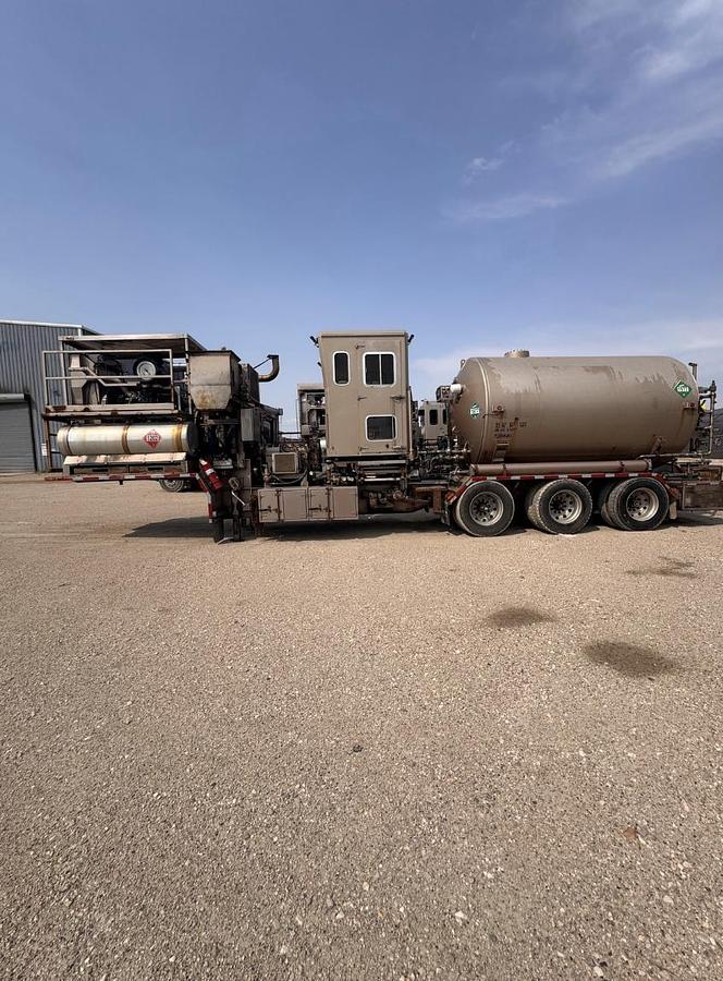 Used 2006 Aspen 42ft Tri-Axle Drop Deck Non-Fired Nitrogen Pumping Trailer