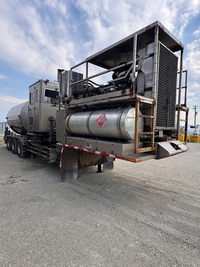 Used 2006 Aspen 42ft Tri-Axle Drop Deck Non-Fired Nitrogen Pumping Trailer