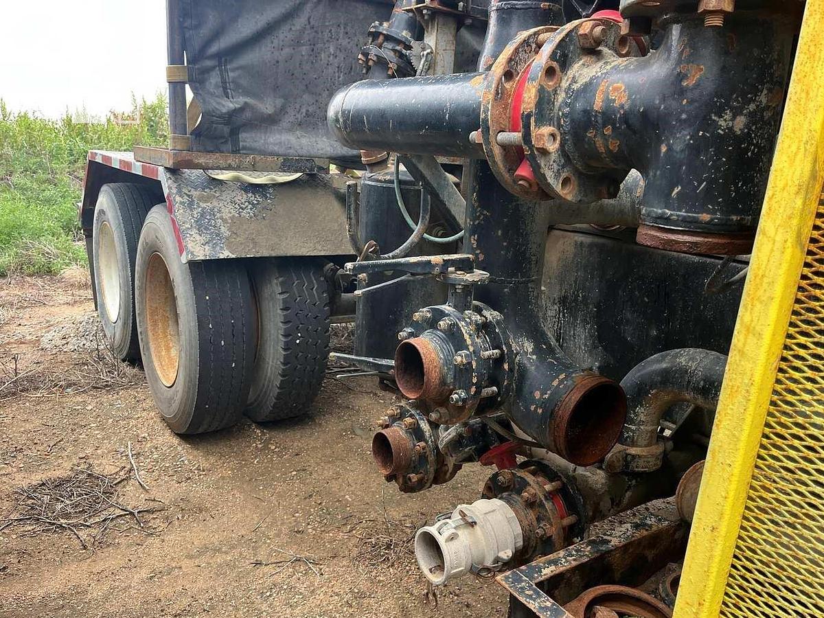 Used HT-400 TRAILER MOUNTED CEMENTER P/B DETROIT DIESEL 8V-92T DIESEL ENGINE