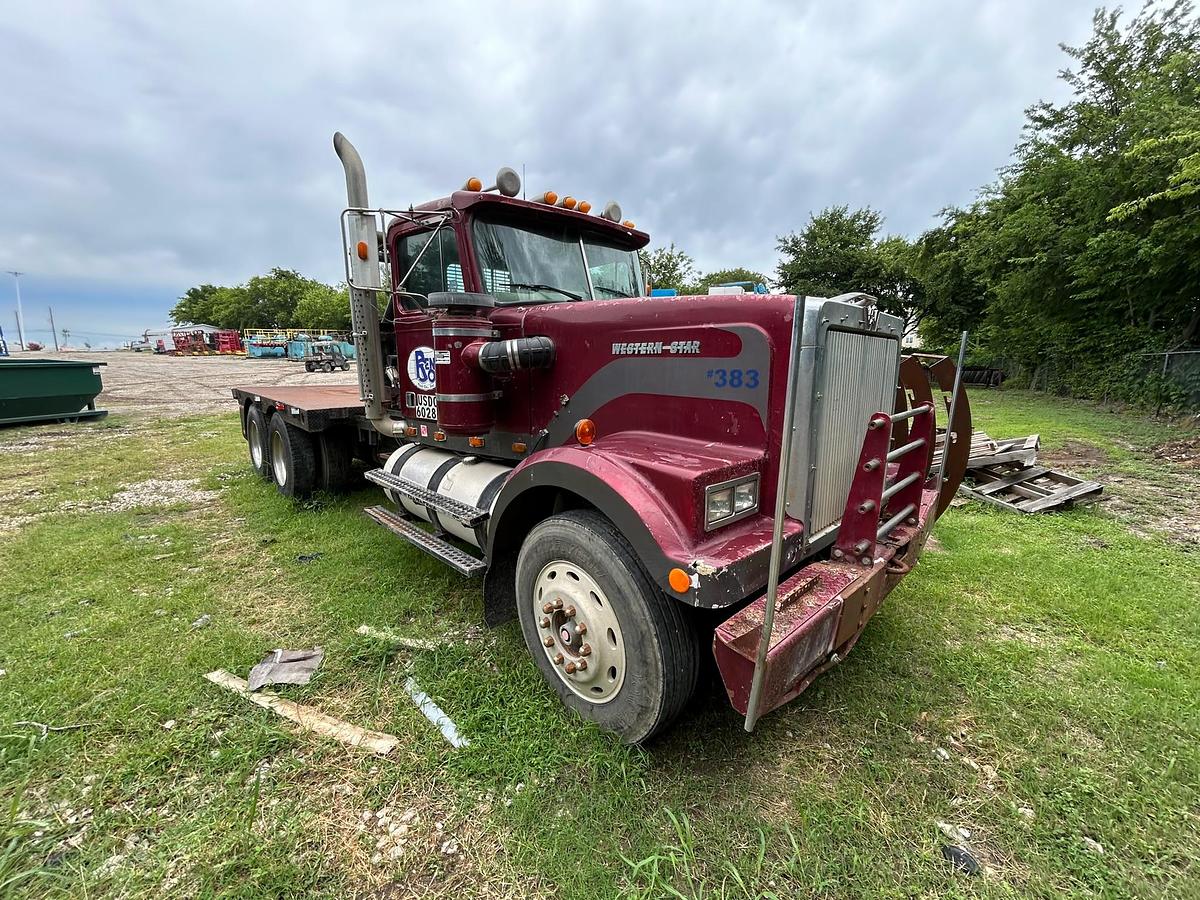 Used 1986 Western Star 4964 Tulsa 65K Mech Winch Truck