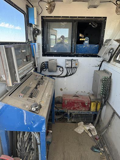 Used 2011 Single Cent Pump Enclosed Trailer - Cummins QSM-11 Motor, BJ Pacemaker Pump