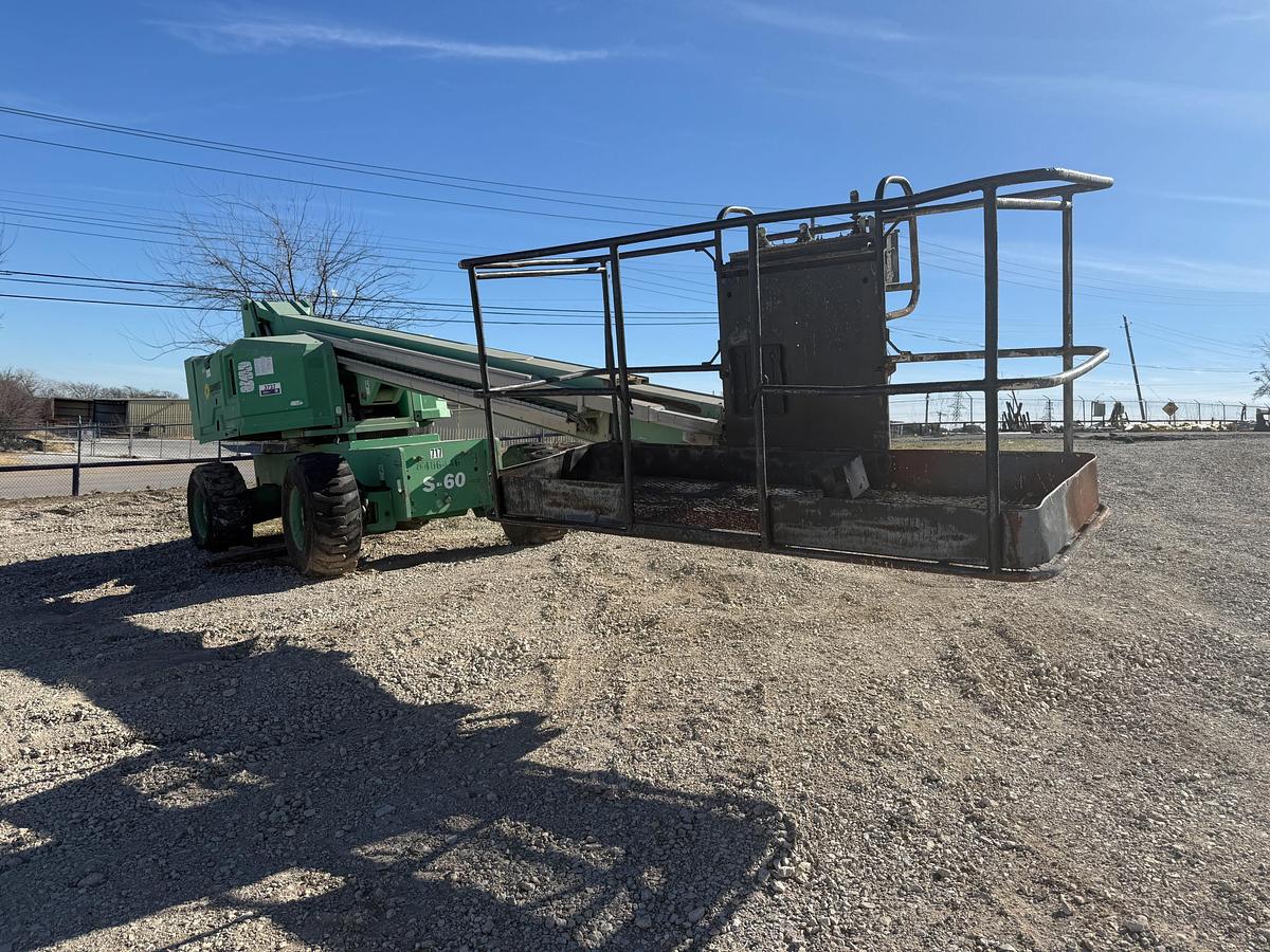 Used 1998 Genie S-60 Man Lift
