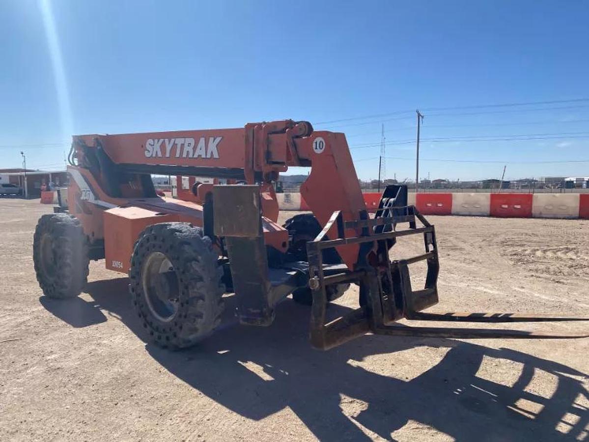 Used 2014 JLG 10054 SKYTRAK Telehandler