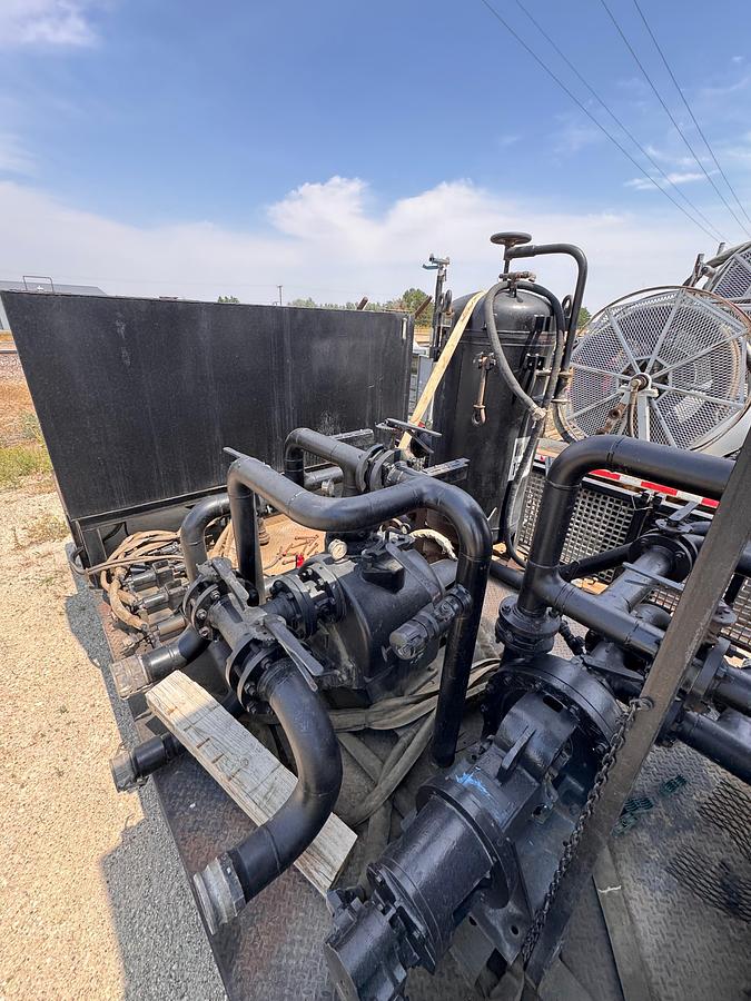 Used A-PAK Gooseneck Dual-Axel 32k Mixing Plant Trailer
