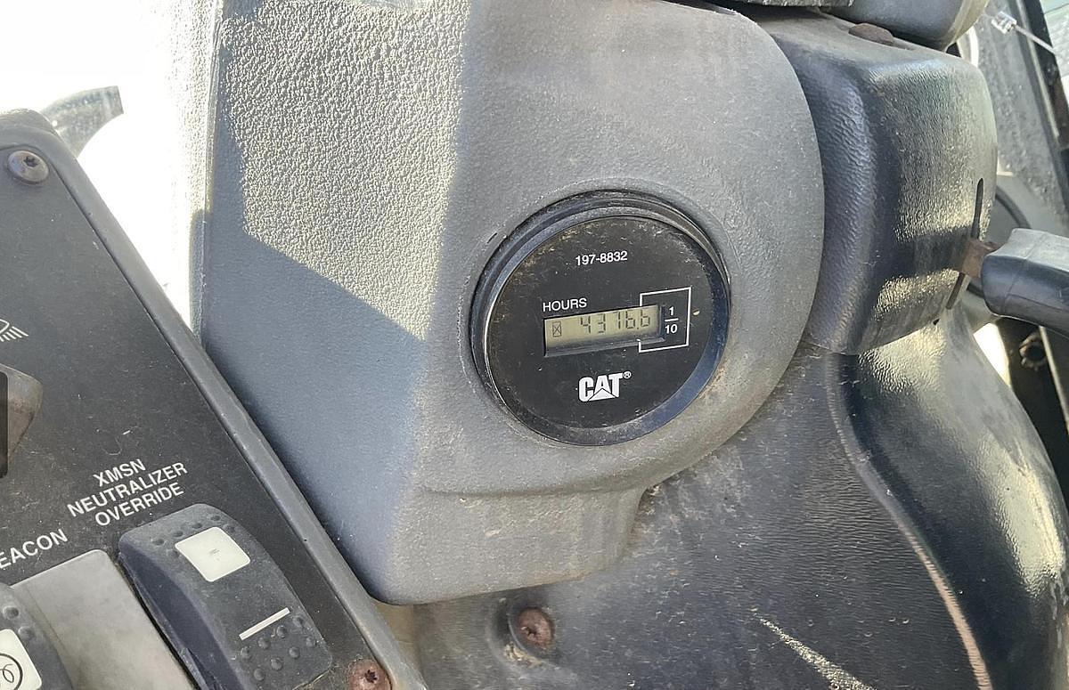 Used 2002 Caterpillar IT28G Wheel Loader