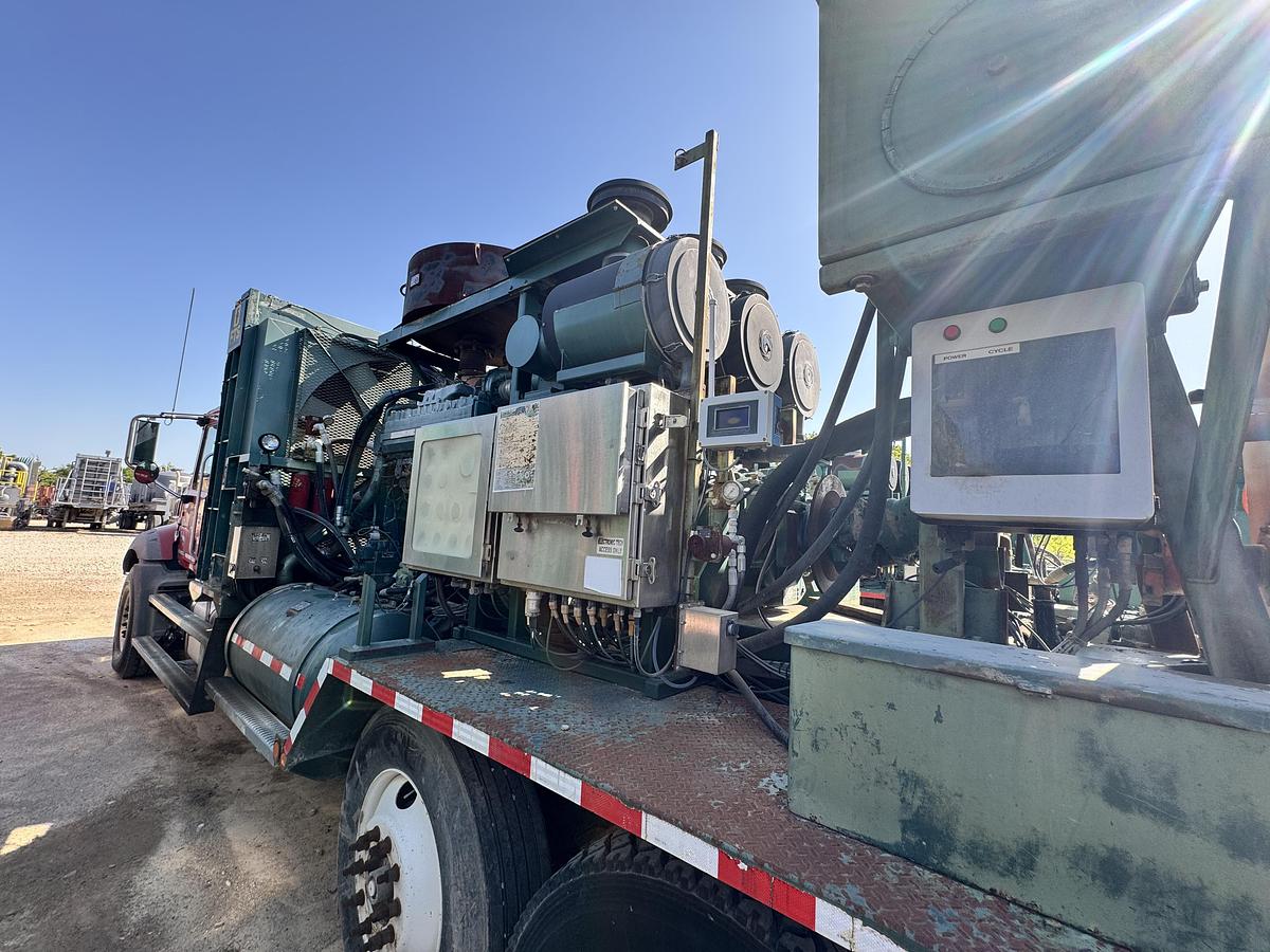 Used 2011 Mack High-Pressure Frac Pump Truck - GU813