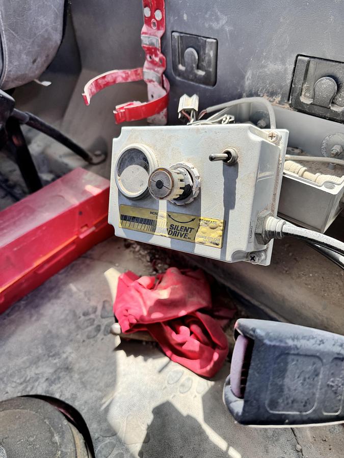 Used 2009 Mack GU817 High-Pressure Frac Pump Truck