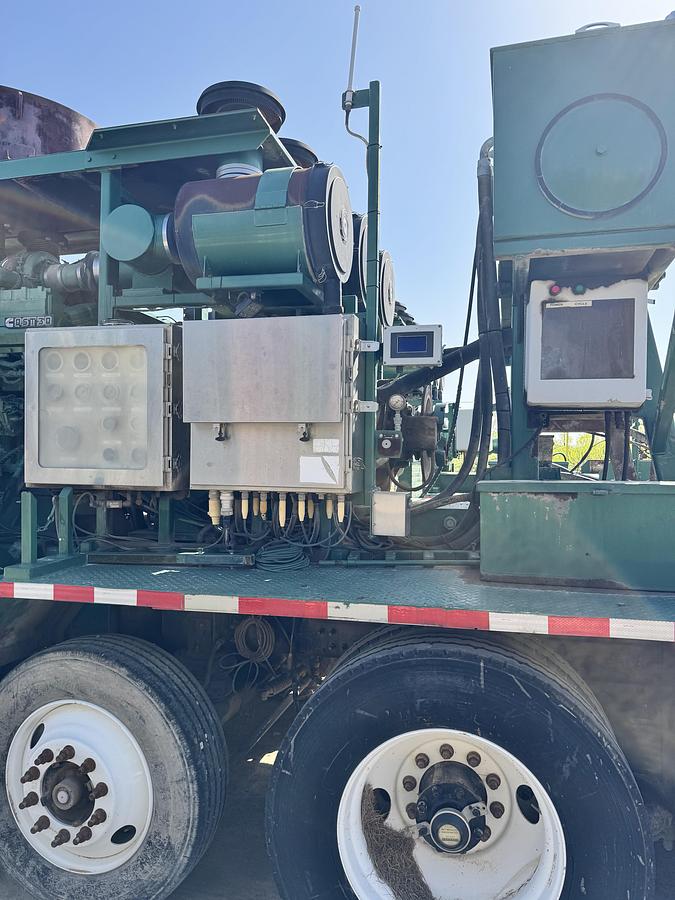 Used 2009 Mack GU817 High-Pressure Frac Pump Truck