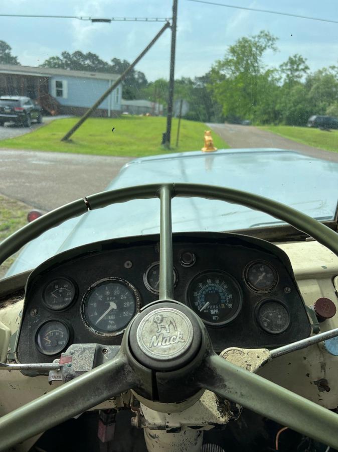 Used 1972 MACK TRUCK R795ST