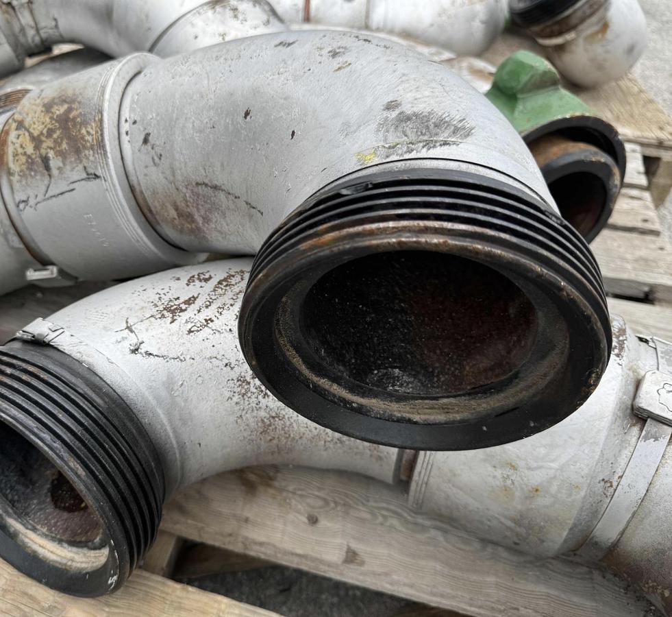 Used (16) 4" Fig. 1002 Chicksans