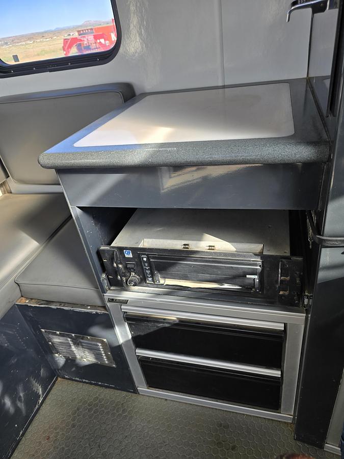 Used 2013 Peterbilt Extreme Wireline Truck