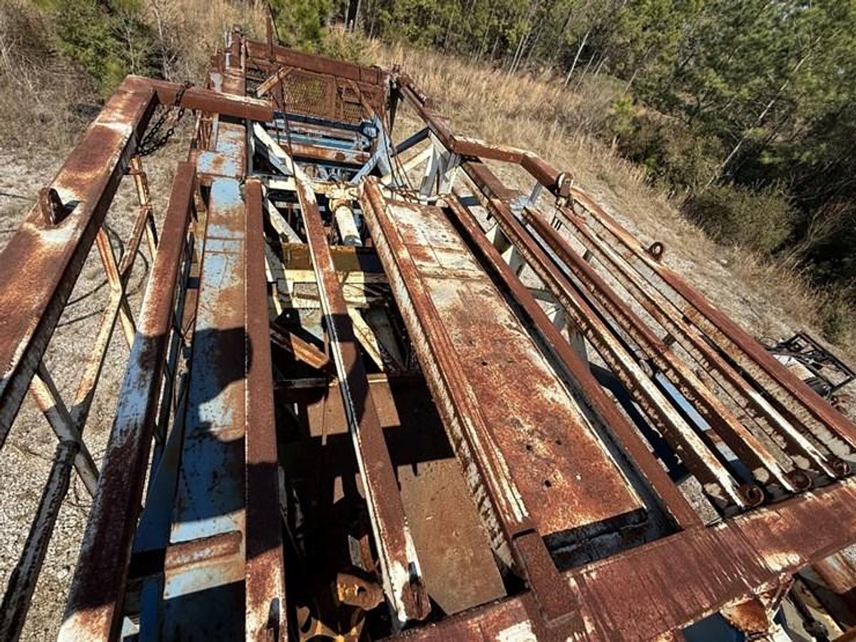 Used 2007 Moor Rig XJ60 DD 104'-200K Well Service Workover Rig