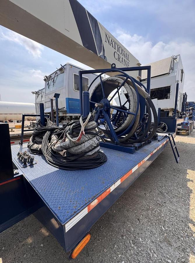 Used 2008 National 1800 Series 40 Ton Crane Trailer