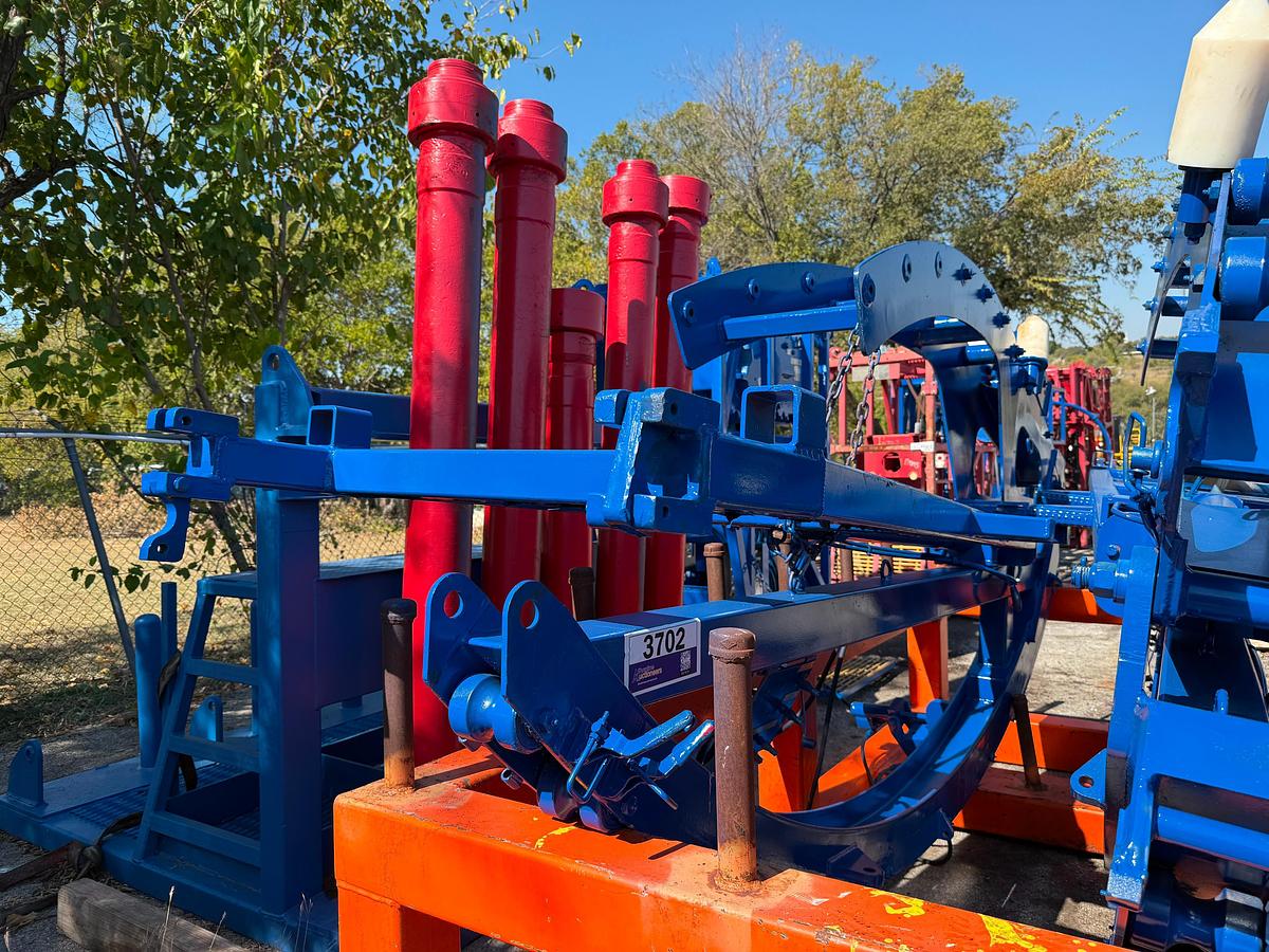 Used 100'' Gooseneck