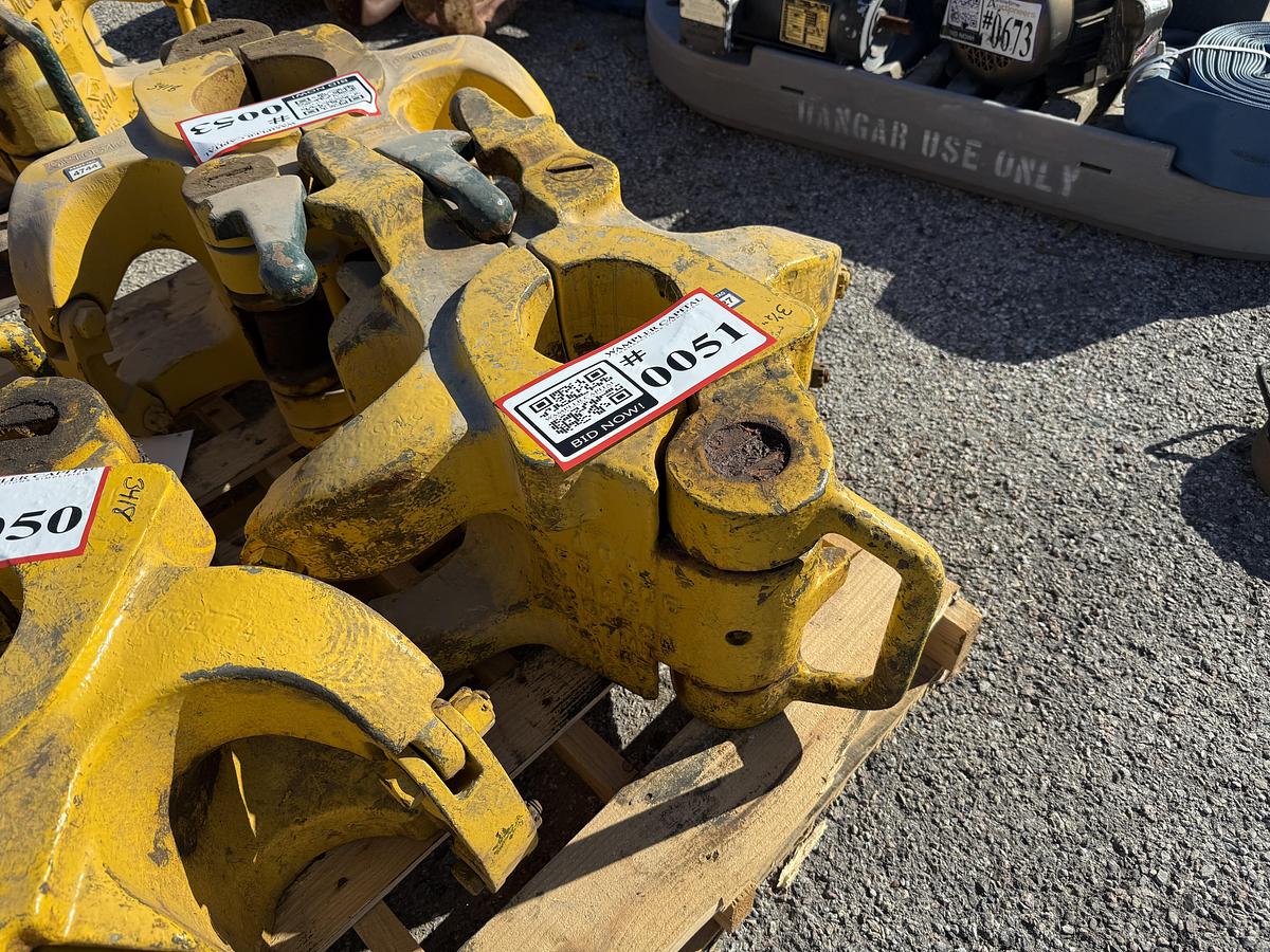 Used AOT MGG 3 1/2'' -5 1/2'' 250-Ton BN DP Elevators