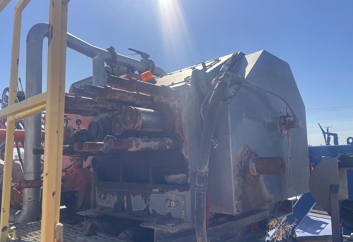 Used 2008 S2250 Frac Pump