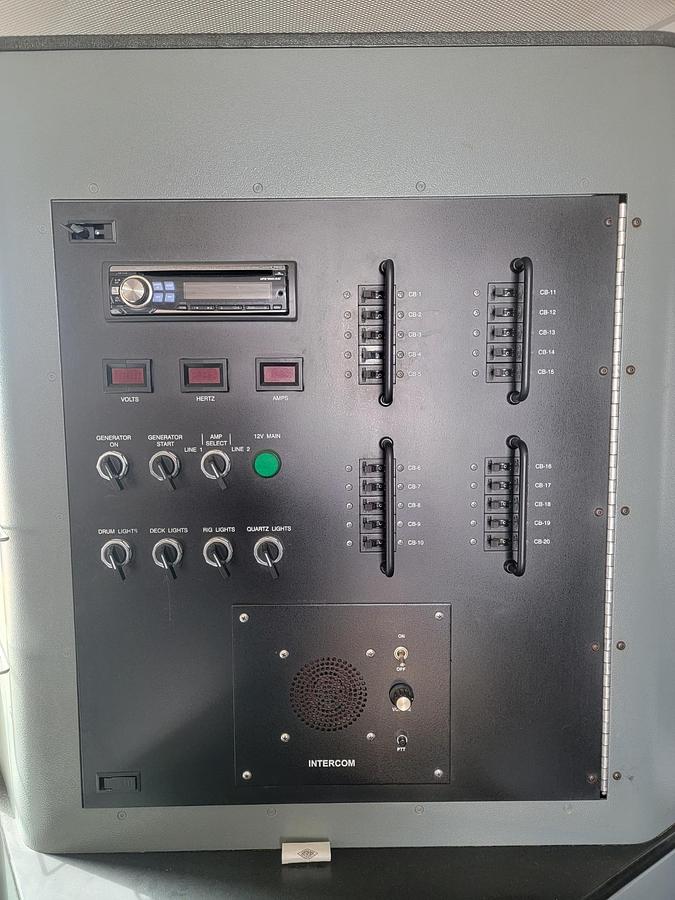 Used 2013 Peterbilt Extreme Wireline Truck