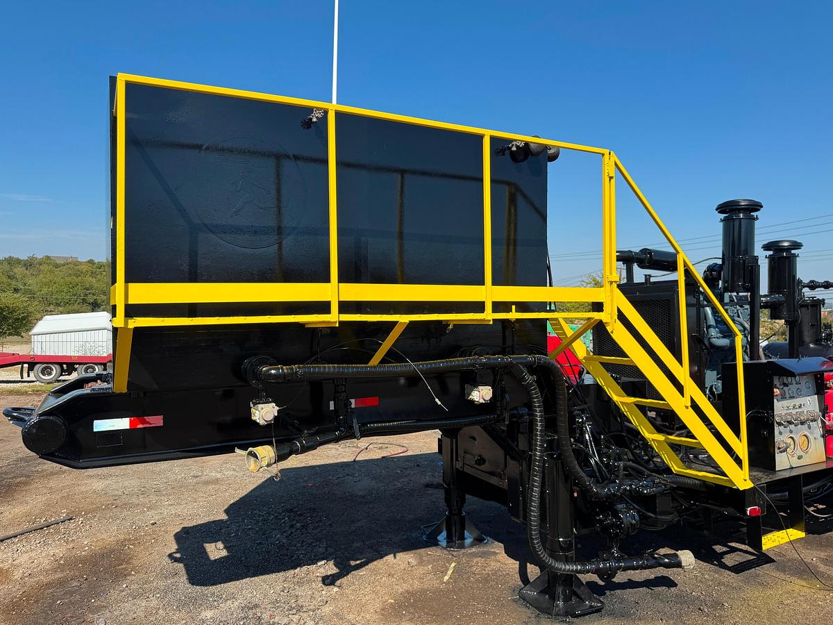 Used 1995 Air Foam Homemade Unit