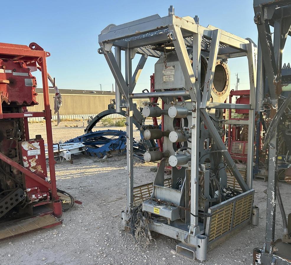 Used 2014 Hydra Rig HR-680 Injector Equipment