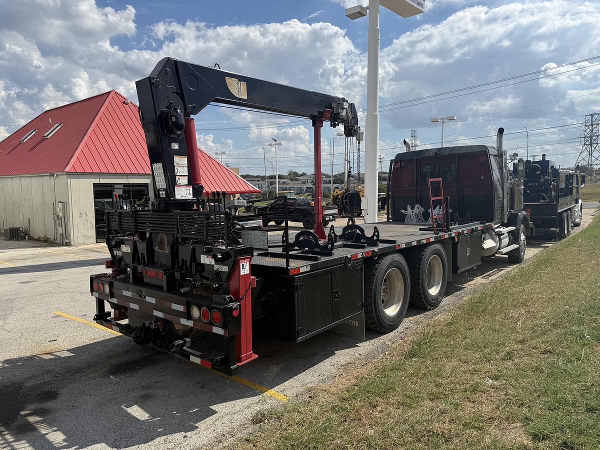 Used 2006 Western Star 4900 Boom Truck, Sleeper