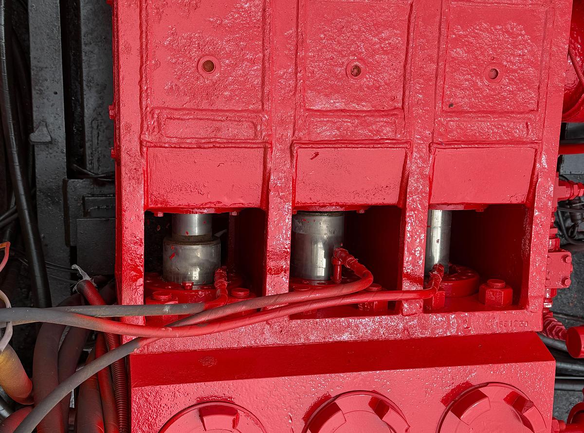 Used Oilwell SA634-5 10K WP Triplex Cement Pump Unit P/B Detroit Series 60 Skidded MTD on 2007 Lufkin Narrow Neck Lowboy
